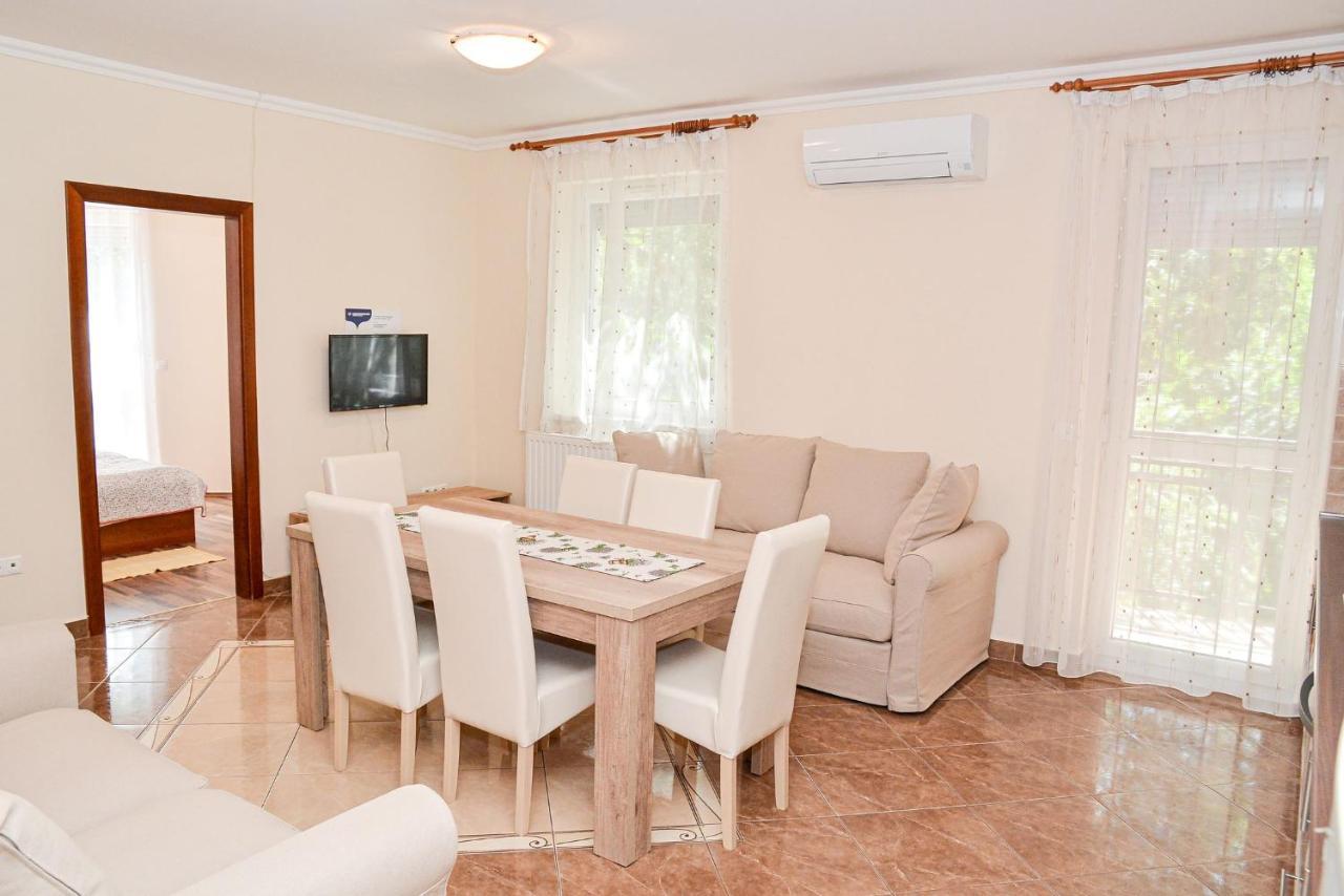 Apartman Ottó Hajduszoboszlo Bagian luar foto