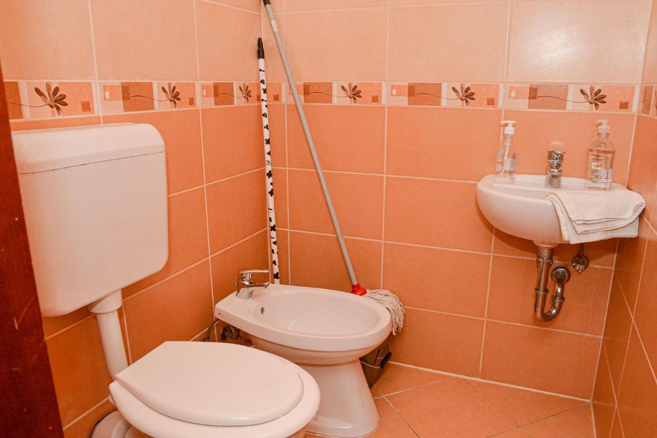 Apartman Ottó Hajduszoboszlo Bagian luar foto