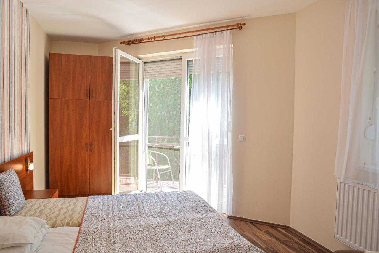 Apartman Ottó Hajduszoboszlo Bagian luar foto