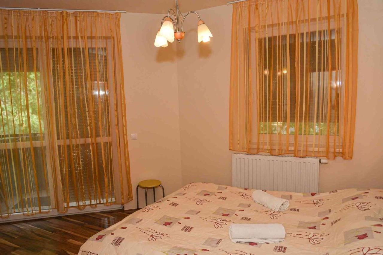 Apartman Ottó Hajduszoboszlo Bagian luar foto