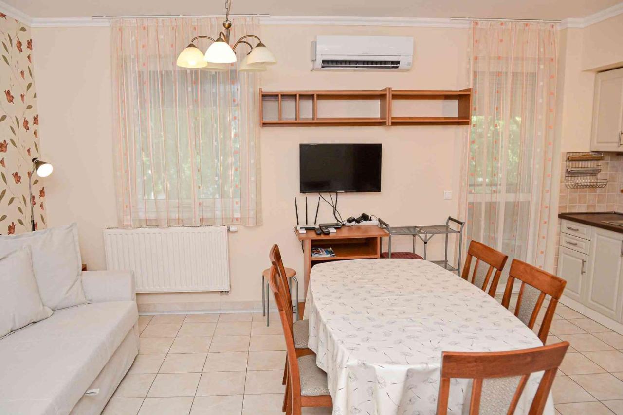 Apartman Ottó Hajduszoboszlo Bagian luar foto